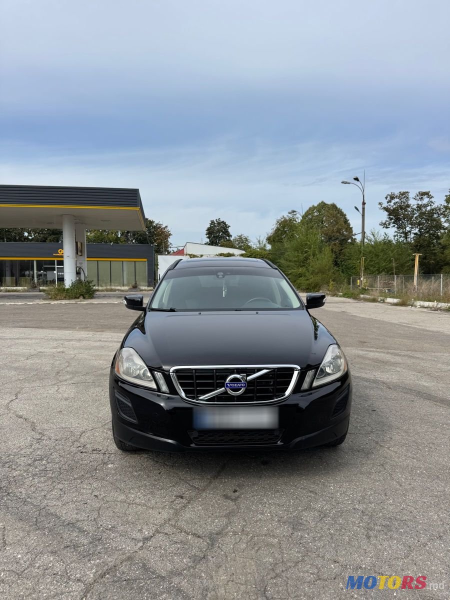 2011' Volvo XC60 photo #2