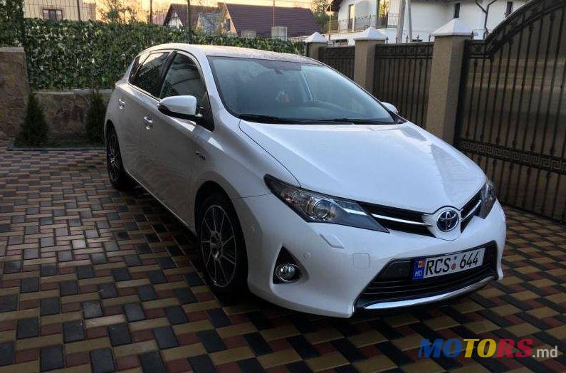 2014' Toyota Auris photo #1