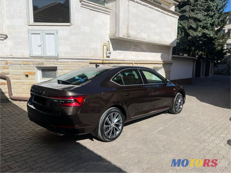 2021' Skoda Superb photo #3