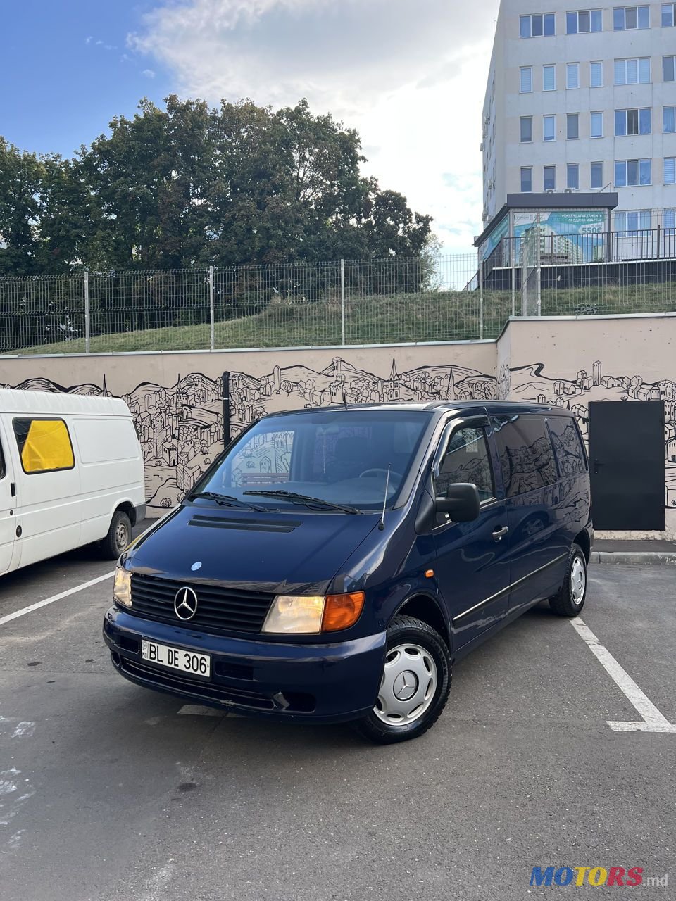 2003' Mercedes-Benz V Класс photo #2