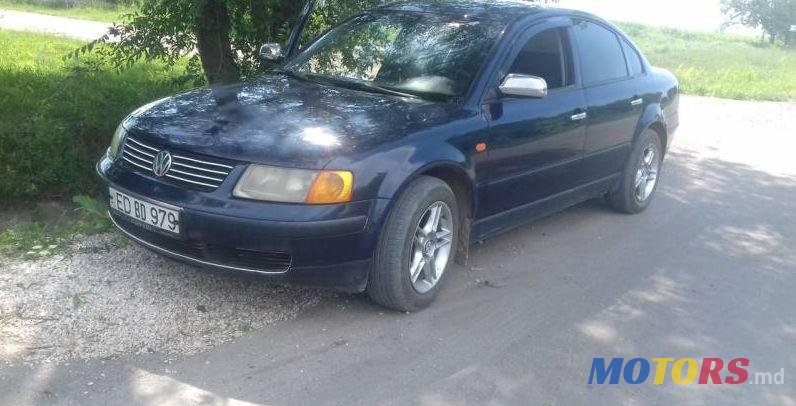 1998' Volkswagen Passat photo #1