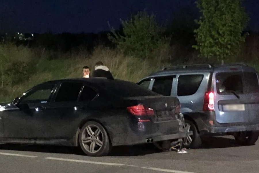 В Яловенах произошло ДТП: столкнулись BMW и Dacia