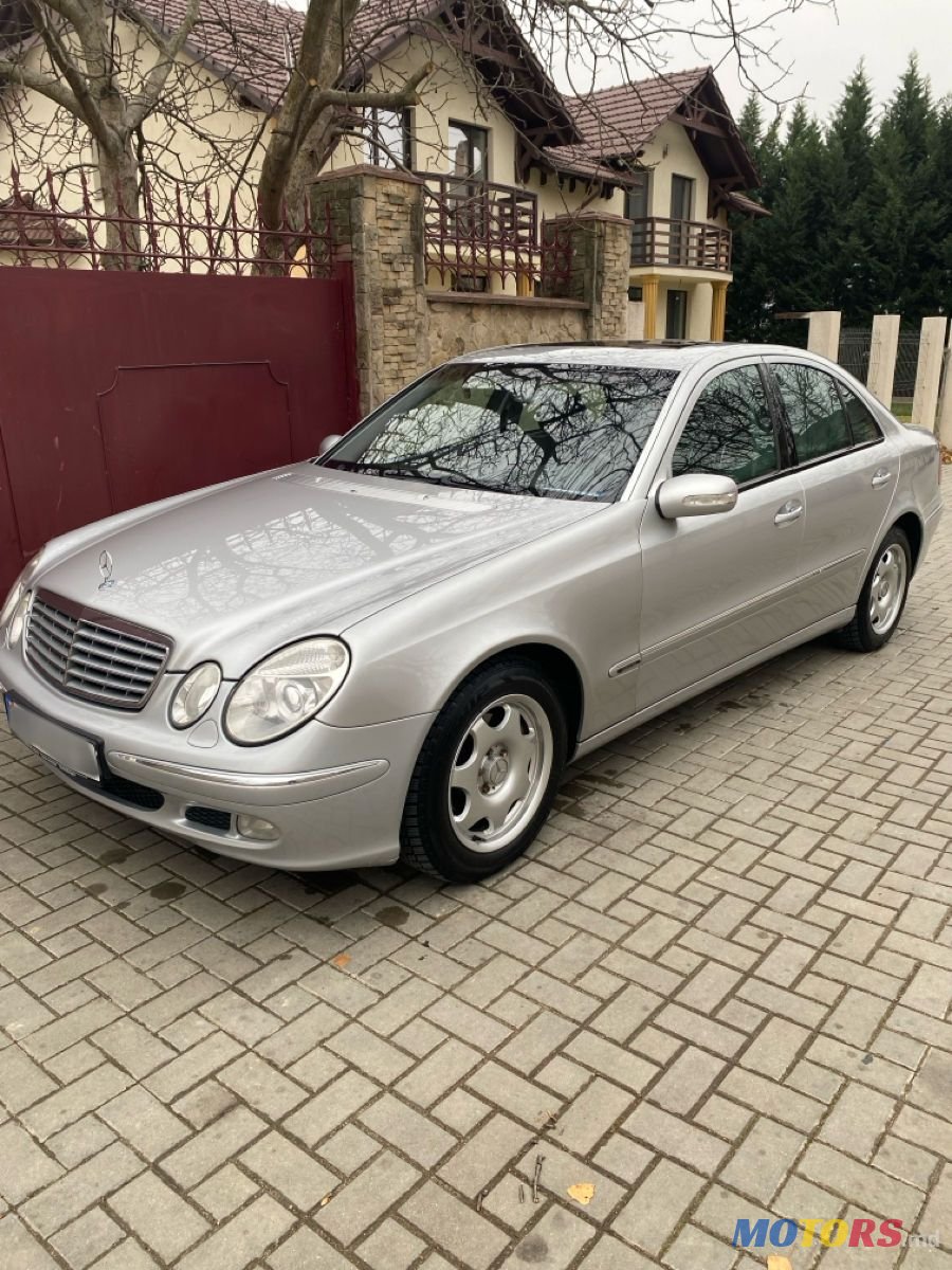 2004' Mercedes-Benz E-Class photo #6