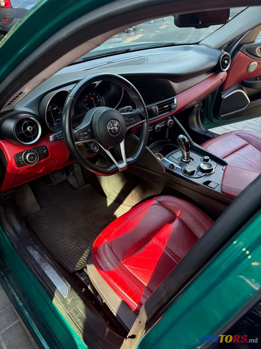 2018' Alfa Romeo Giulia photo #6