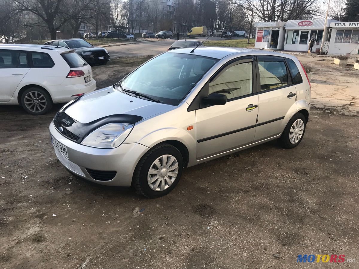 2004' Ford Fiesta 5D photo #4