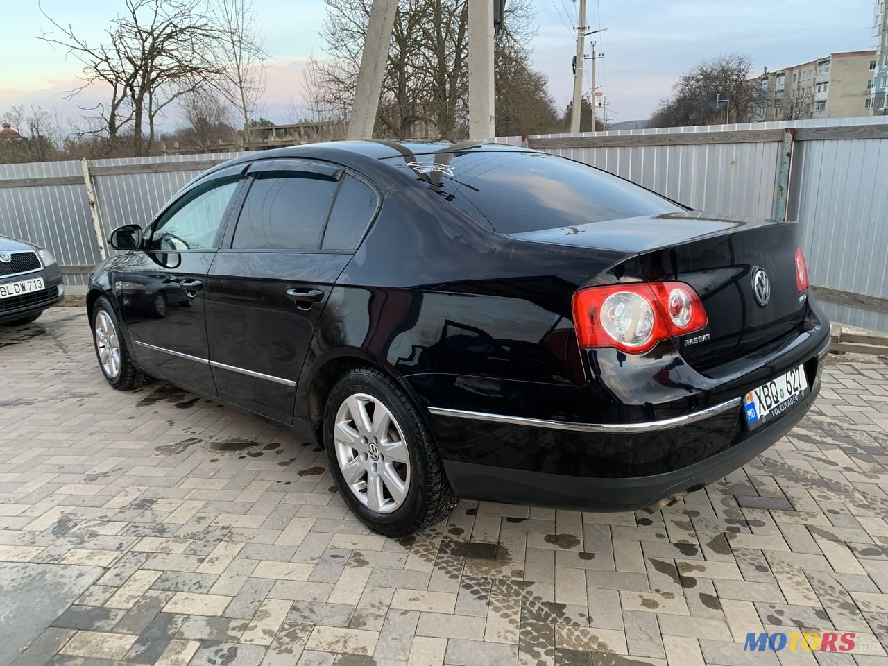 2007' Volkswagen Passat photo #4