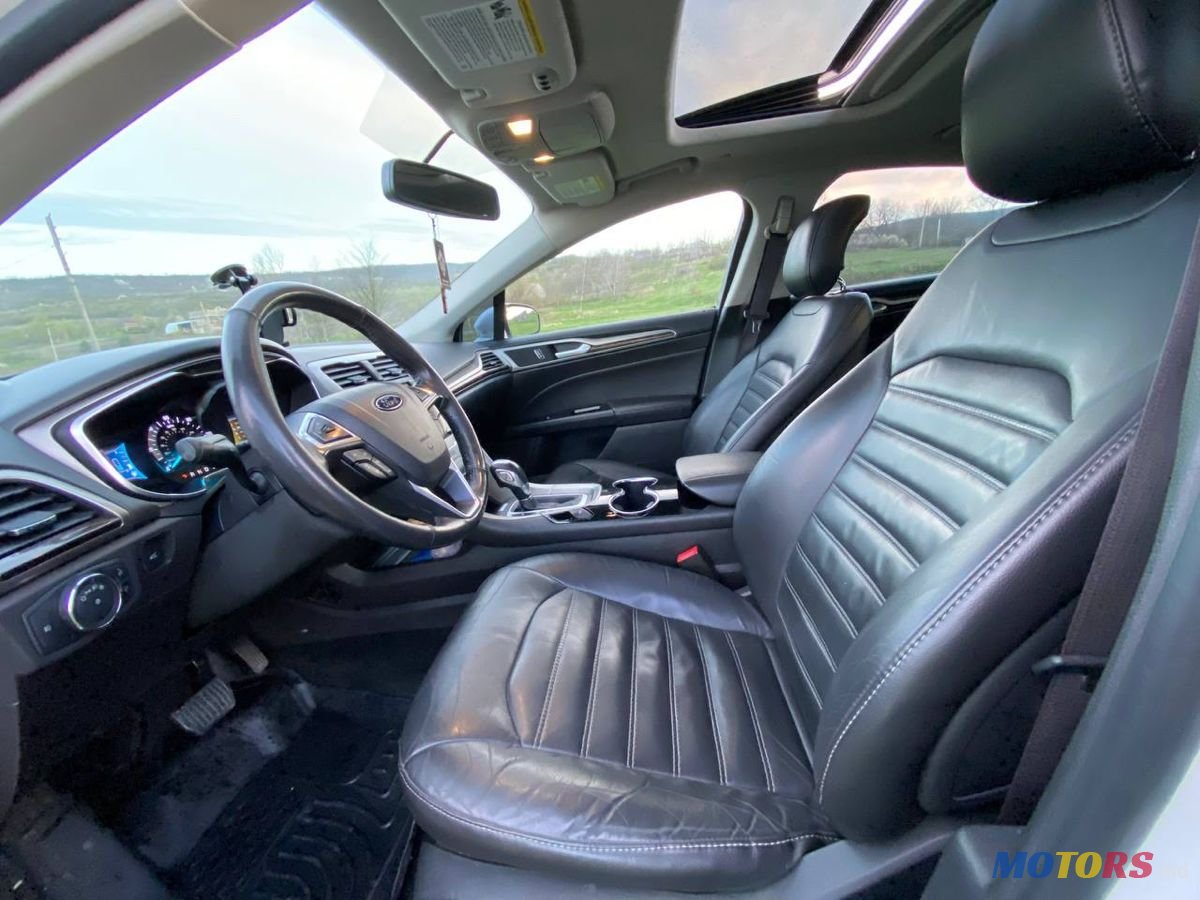 2013' Ford Fusion photo #6