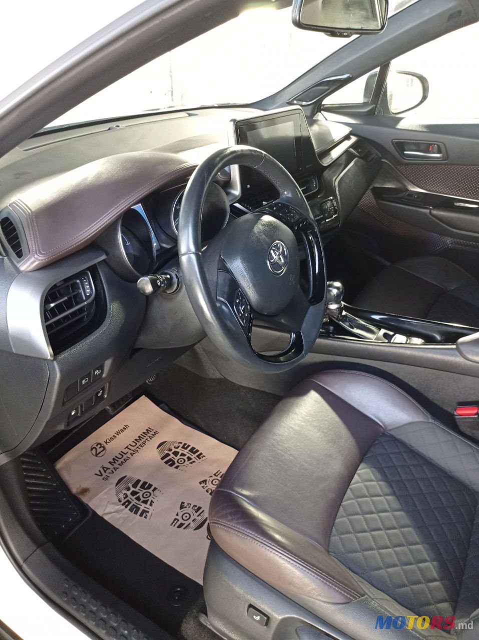 2018' Toyota C-HR photo #5