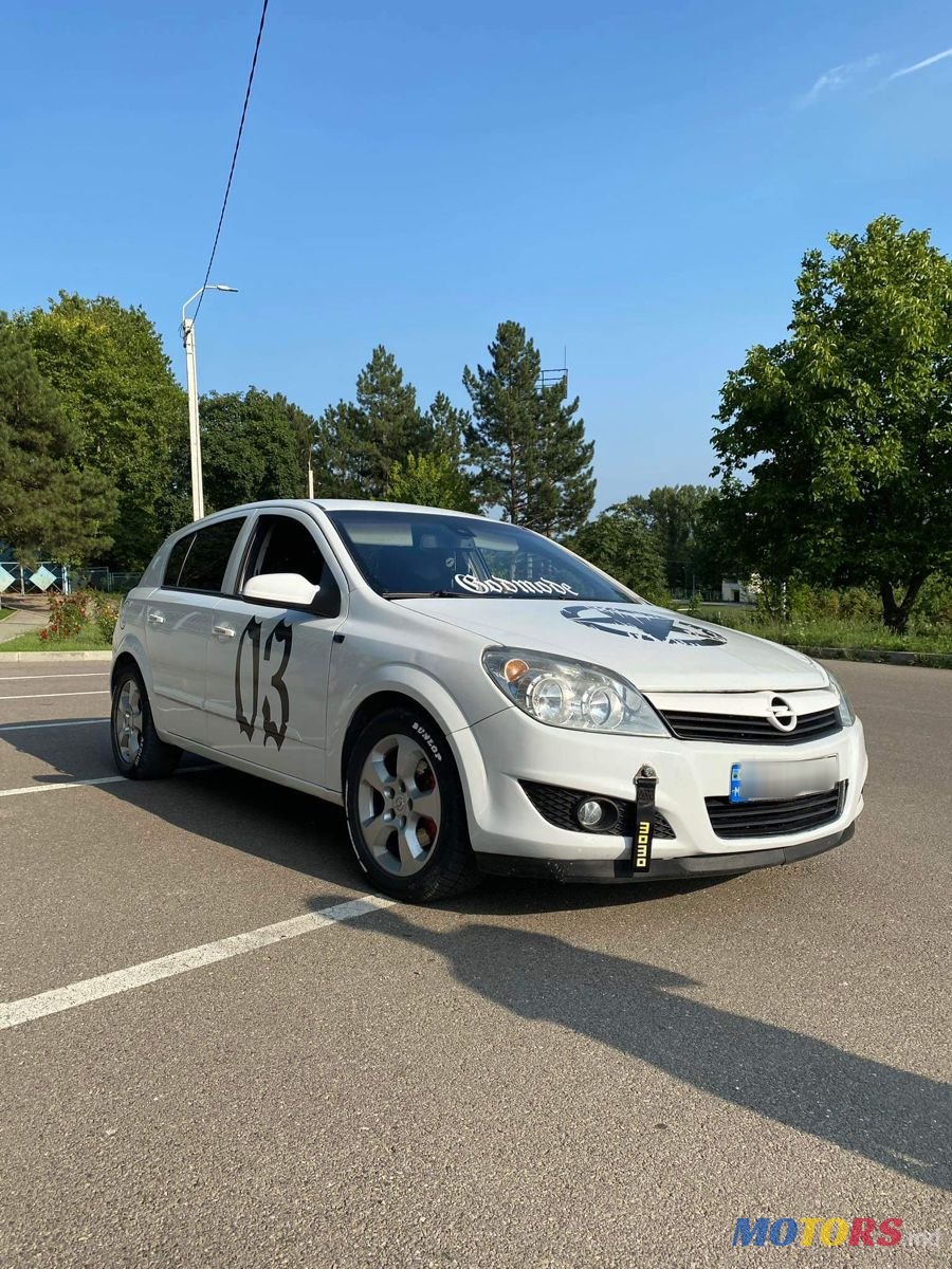 2009' Opel Astra photo #4