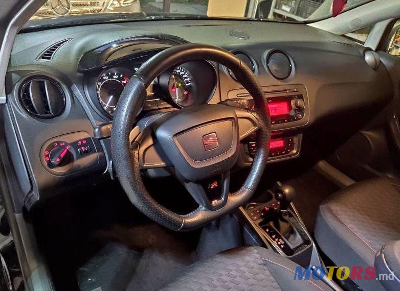 2010' SEAT Ibiza photo #2