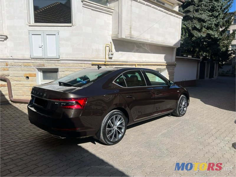 2021' Skoda Superb photo #2