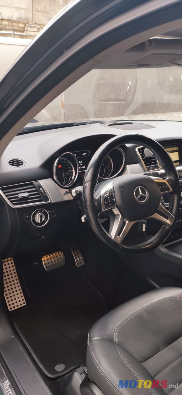 2012' Mercedes-Benz M Класс photo #5