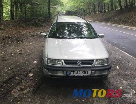 1997' Volkswagen Passat photo #1