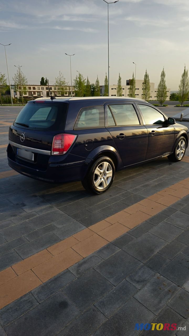 2009' Opel Astra photo #5