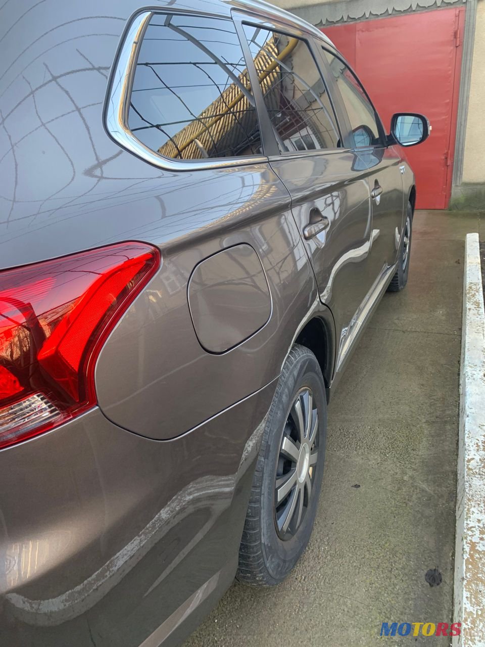 2015' Mitsubishi Outlander photo #4