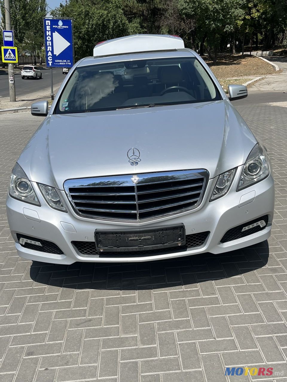 2010' Mercedes-Benz E Класс photo #1