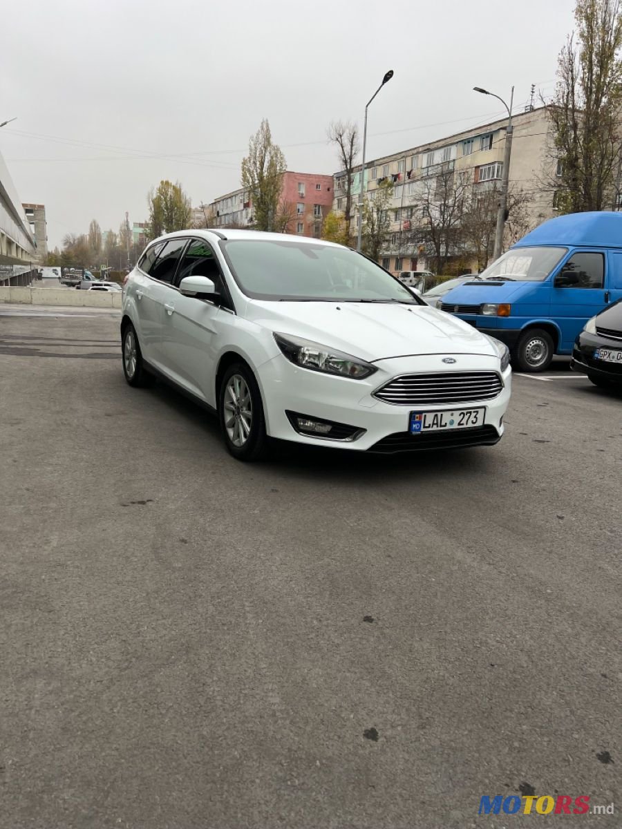 2015' Ford Focus photo #2