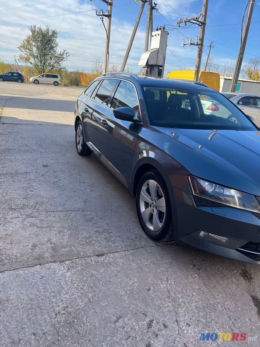 2018' Skoda Superb photo #3