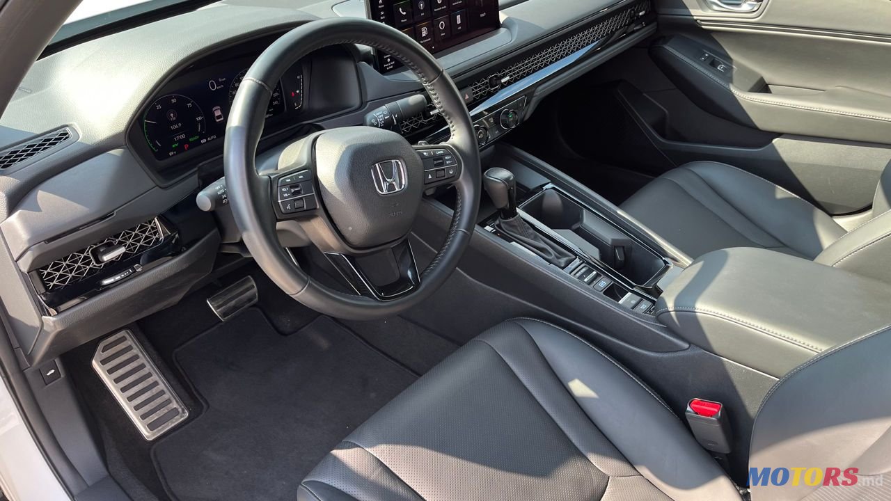 2023' Honda Accord photo #6