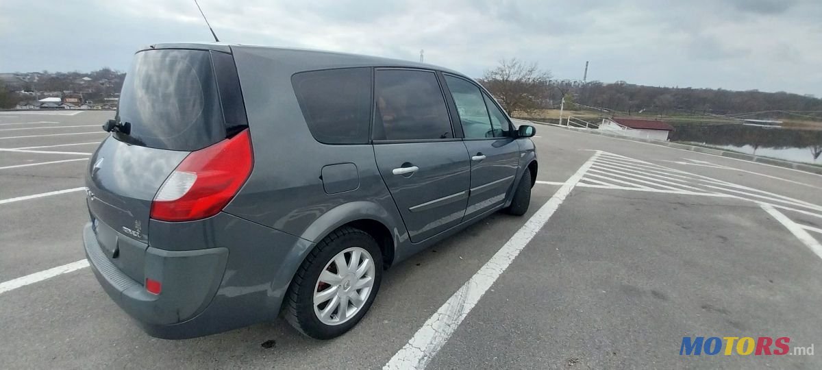 2007' Renault Grand Scenic photo #6