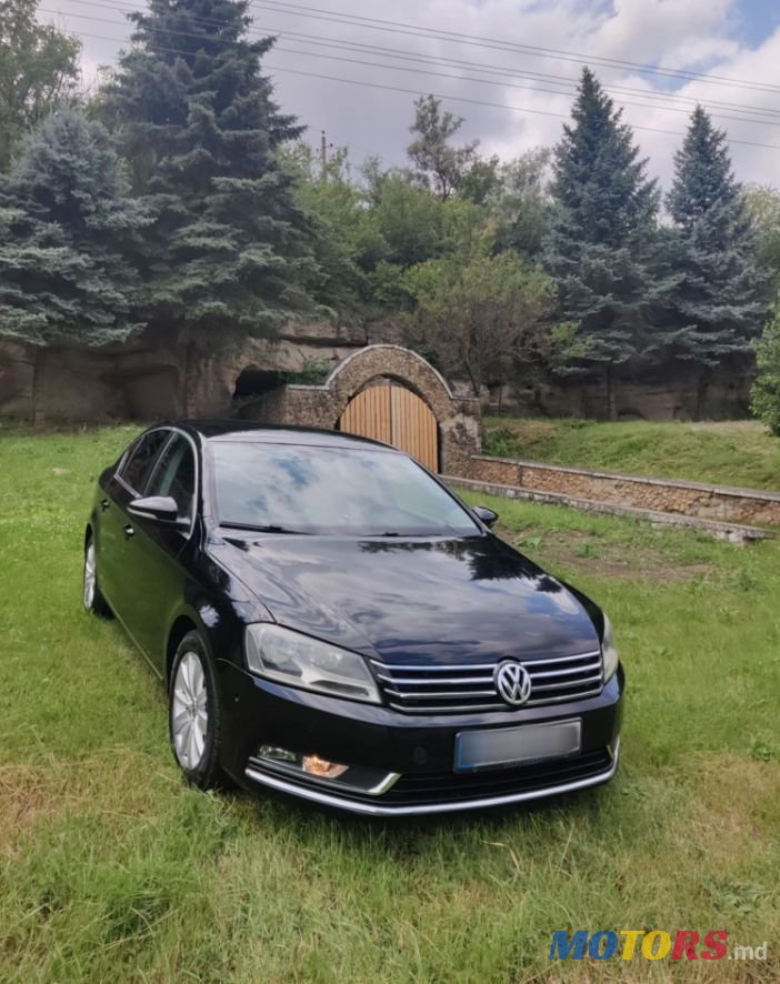 2012' Volkswagen Passat photo #3