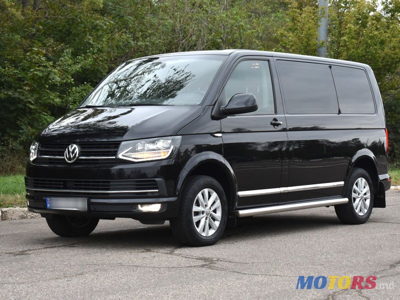 2016' Volkswagen Transporter photo #1