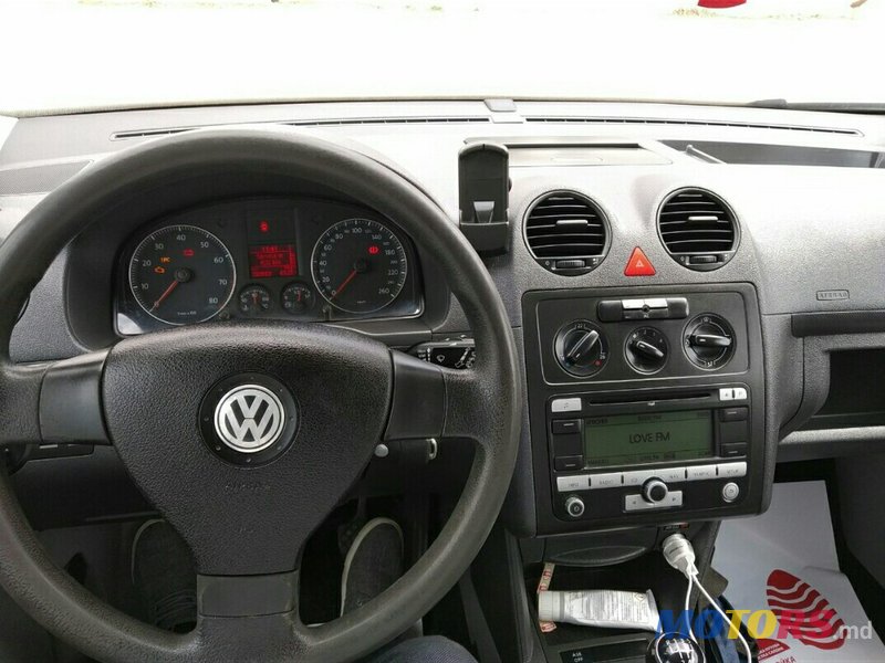 2008' Volkswagen Caddy photo #7