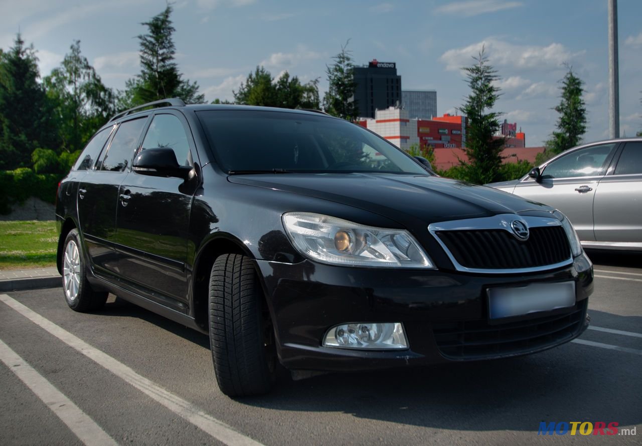 2011' Skoda Octavia photo #2