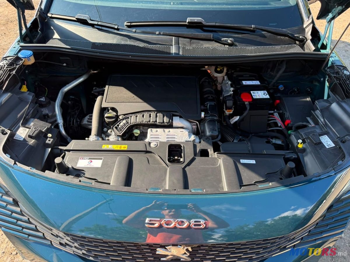 2023' Peugeot 5008 photo #5