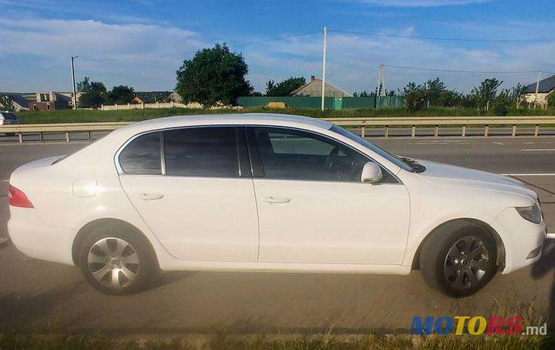 2012' Skoda Superb photo #1