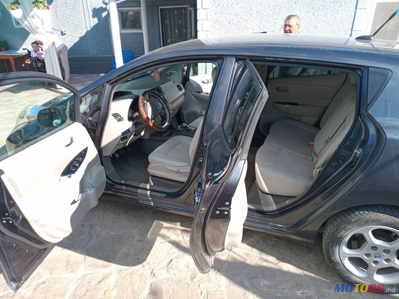 2013' Nissan Leaf photo #6