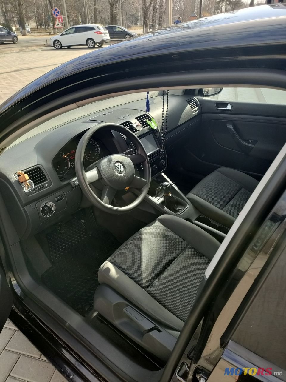 2005' Volkswagen Golf photo #5