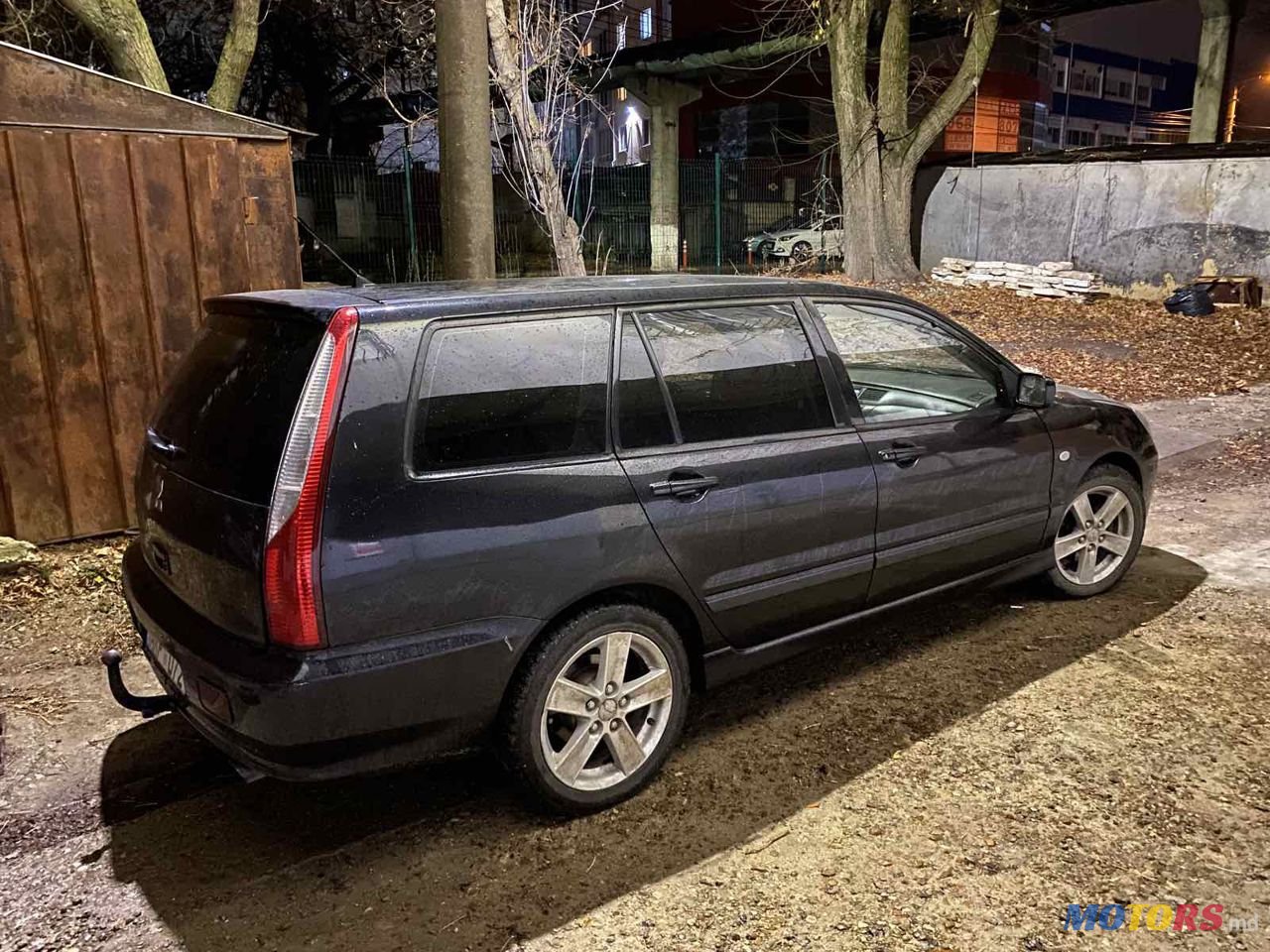 2004' Mitsubishi Lancer photo #6