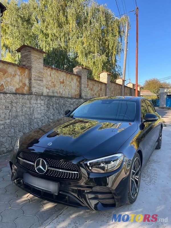2020' Mercedes-Benz E-Class photo #6
