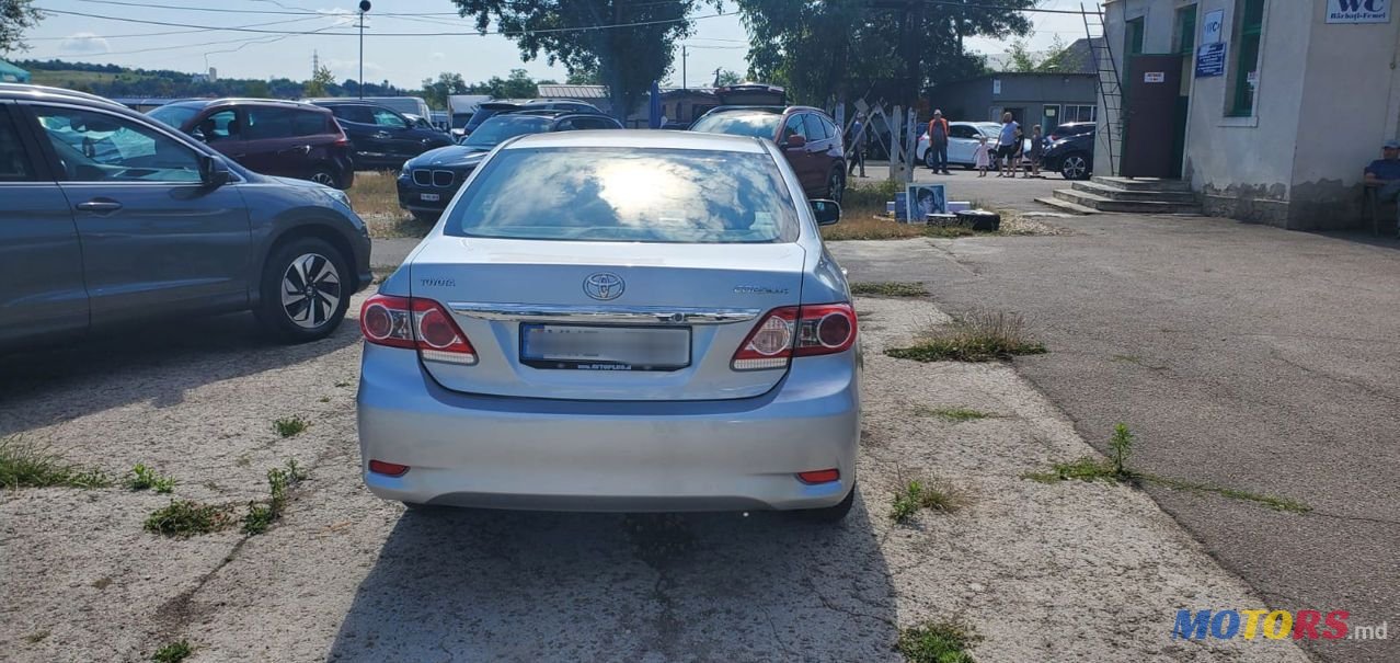 2011' Toyota Corolla photo #4