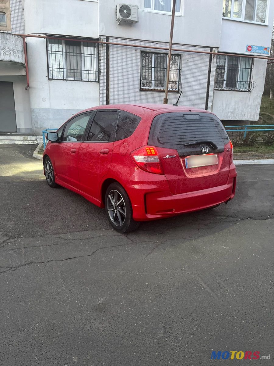 2013' Honda Jazz photo #3
