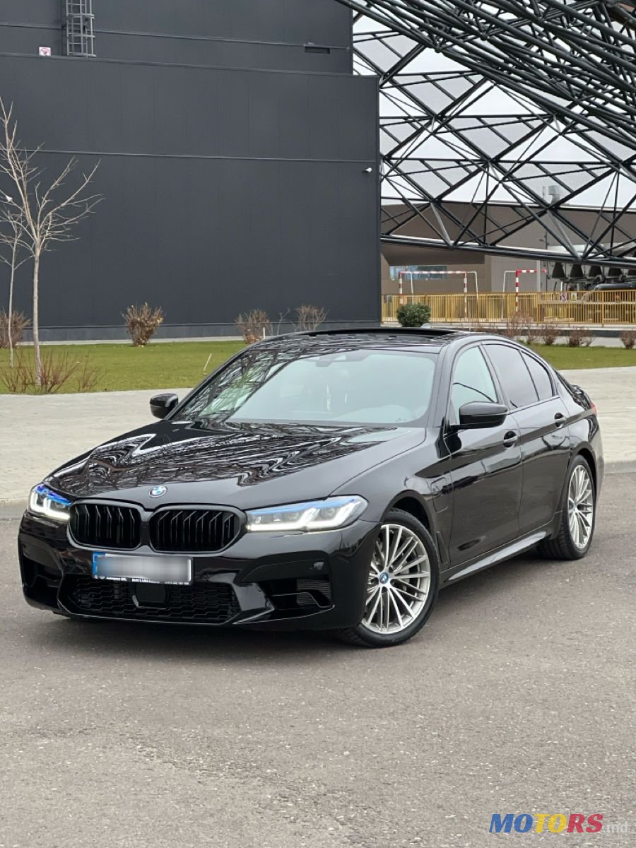 2018' BMW 5 Series photo #1