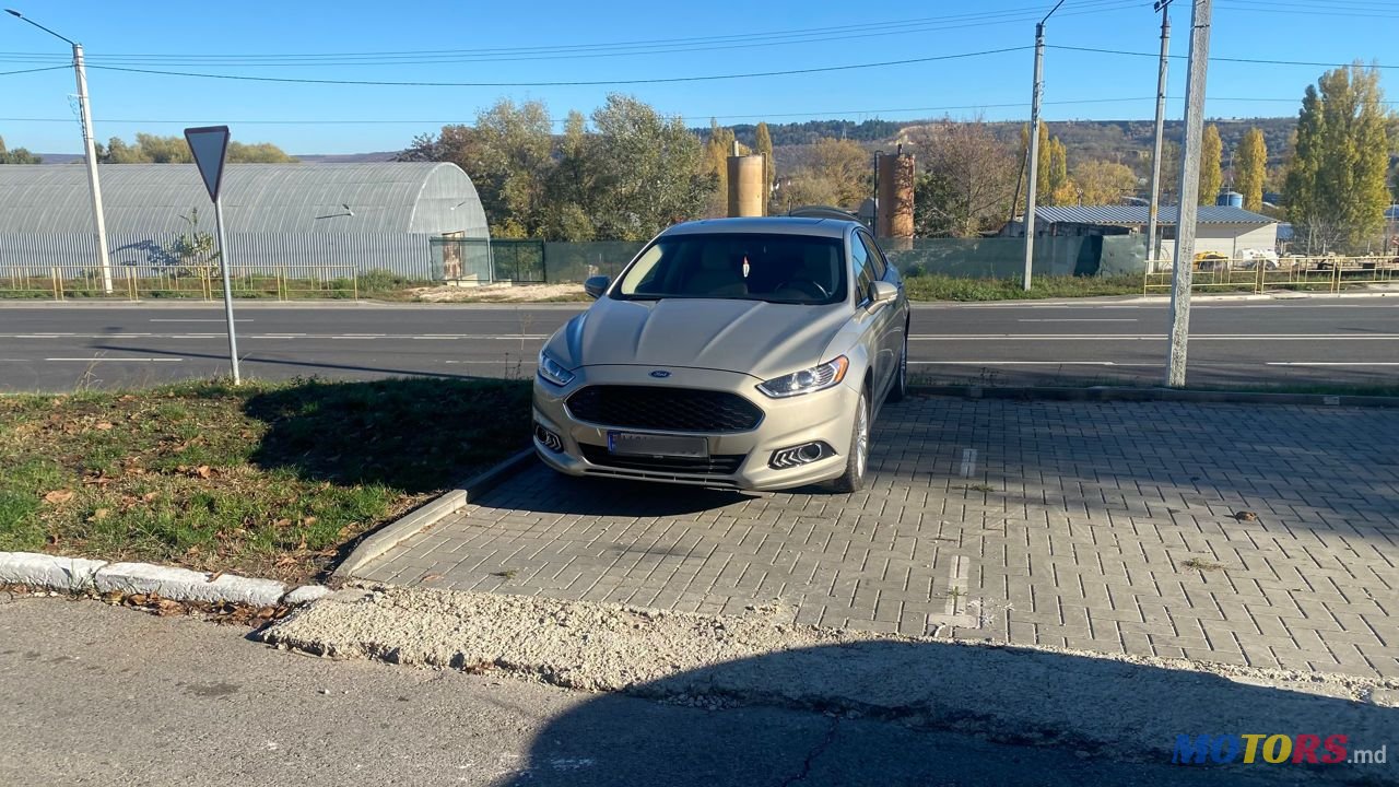 2014' Ford Fusion photo #3