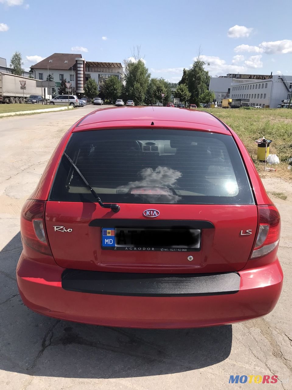 2003' Kia Rio photo #2