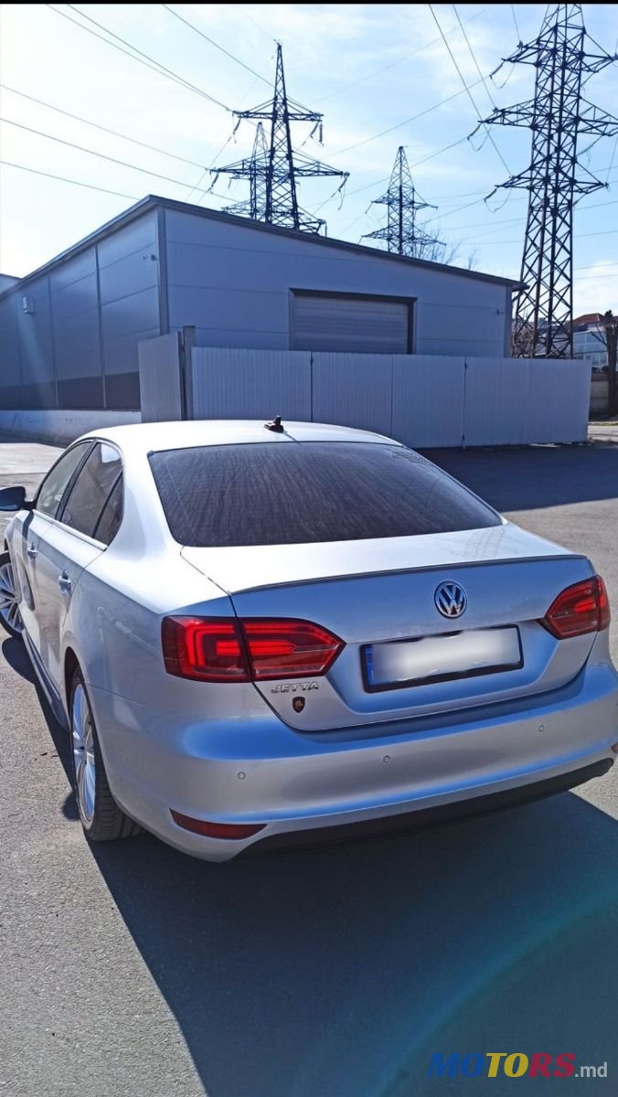 2014' Volkswagen Jetta photo #2