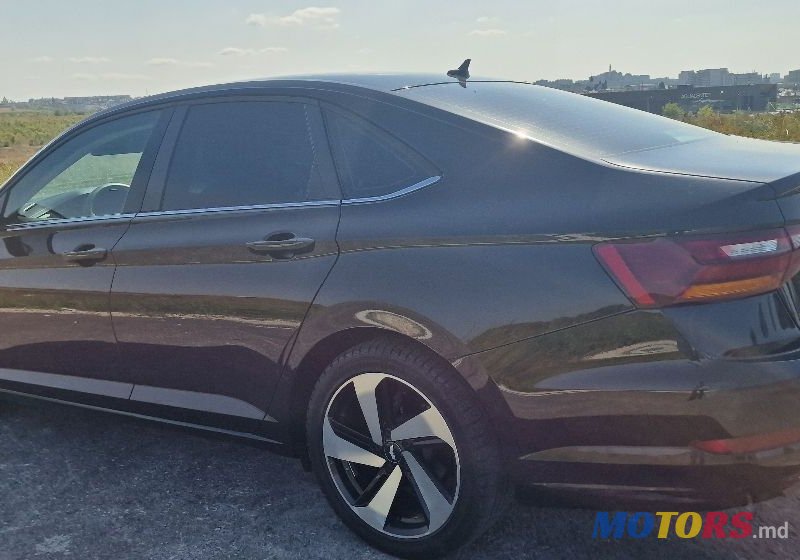 2018' Volkswagen Jetta photo #5