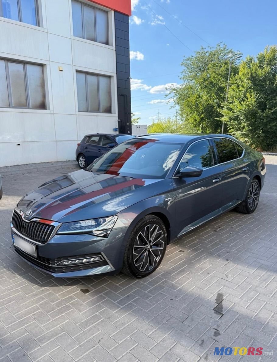 2020' Skoda Superb photo #4