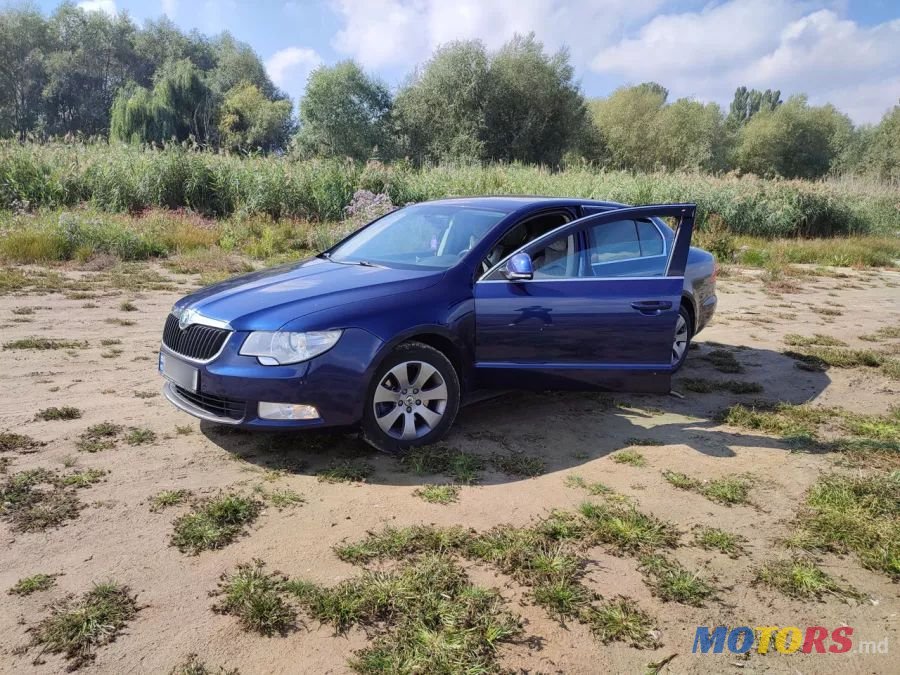 2010' Skoda Superb photo #3