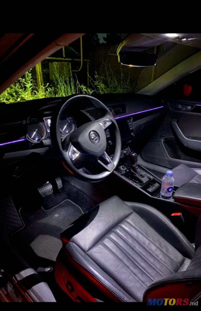 2017' Skoda Superb photo #5