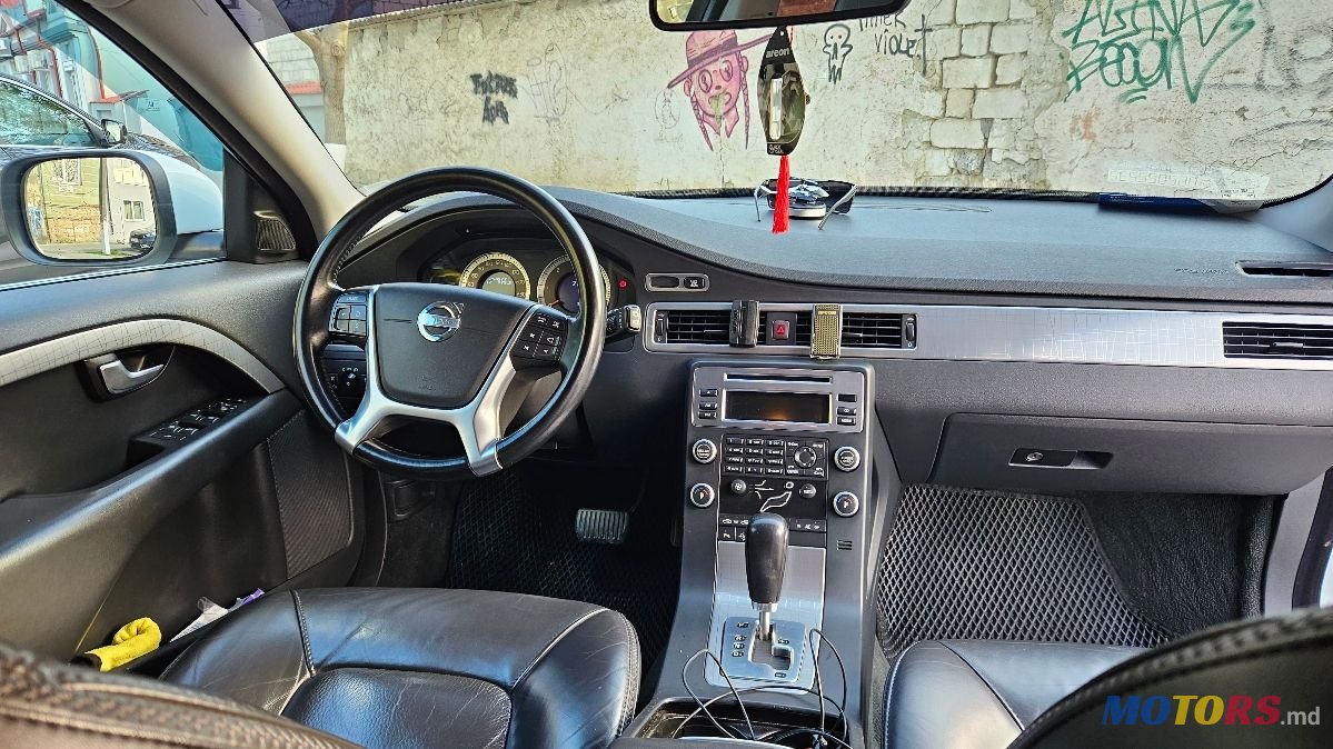 2010' Volvo XC70 photo #5