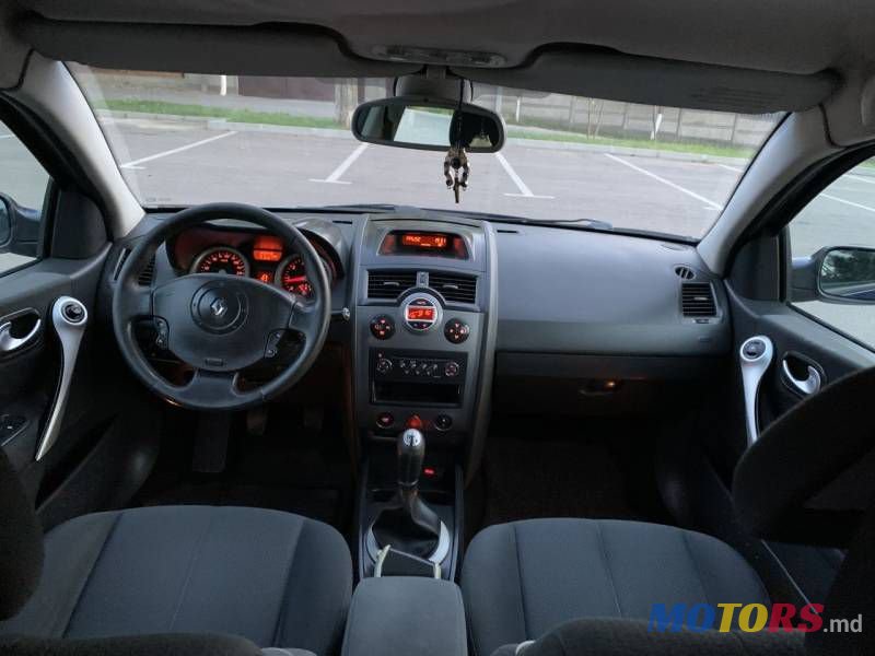 2005' Renault Megane photo #6