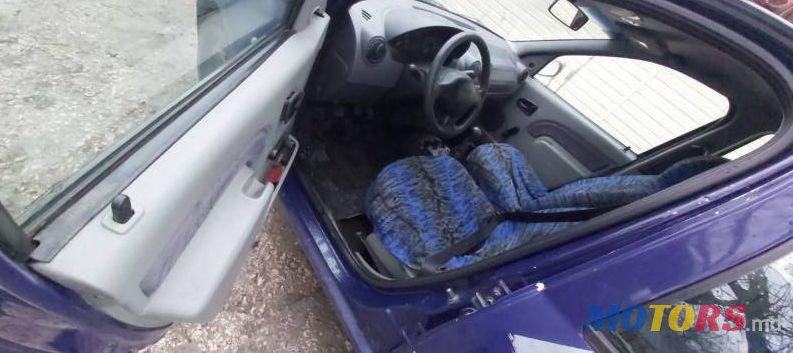 2006' Dacia Logan photo #2