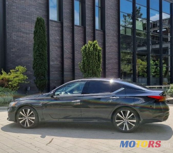 2019' Nissan Altima photo #1