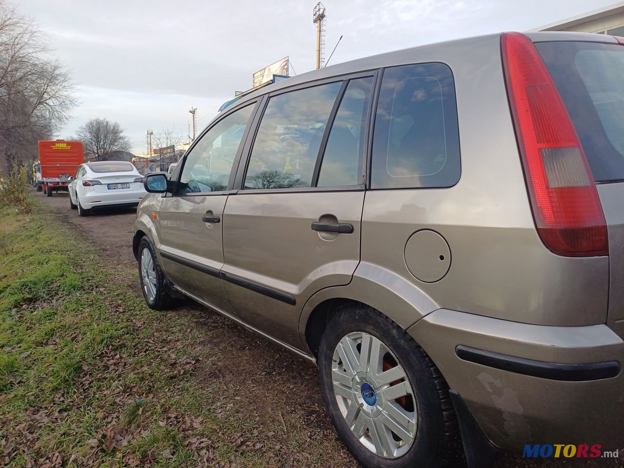 2003' Ford Fusion photo #5