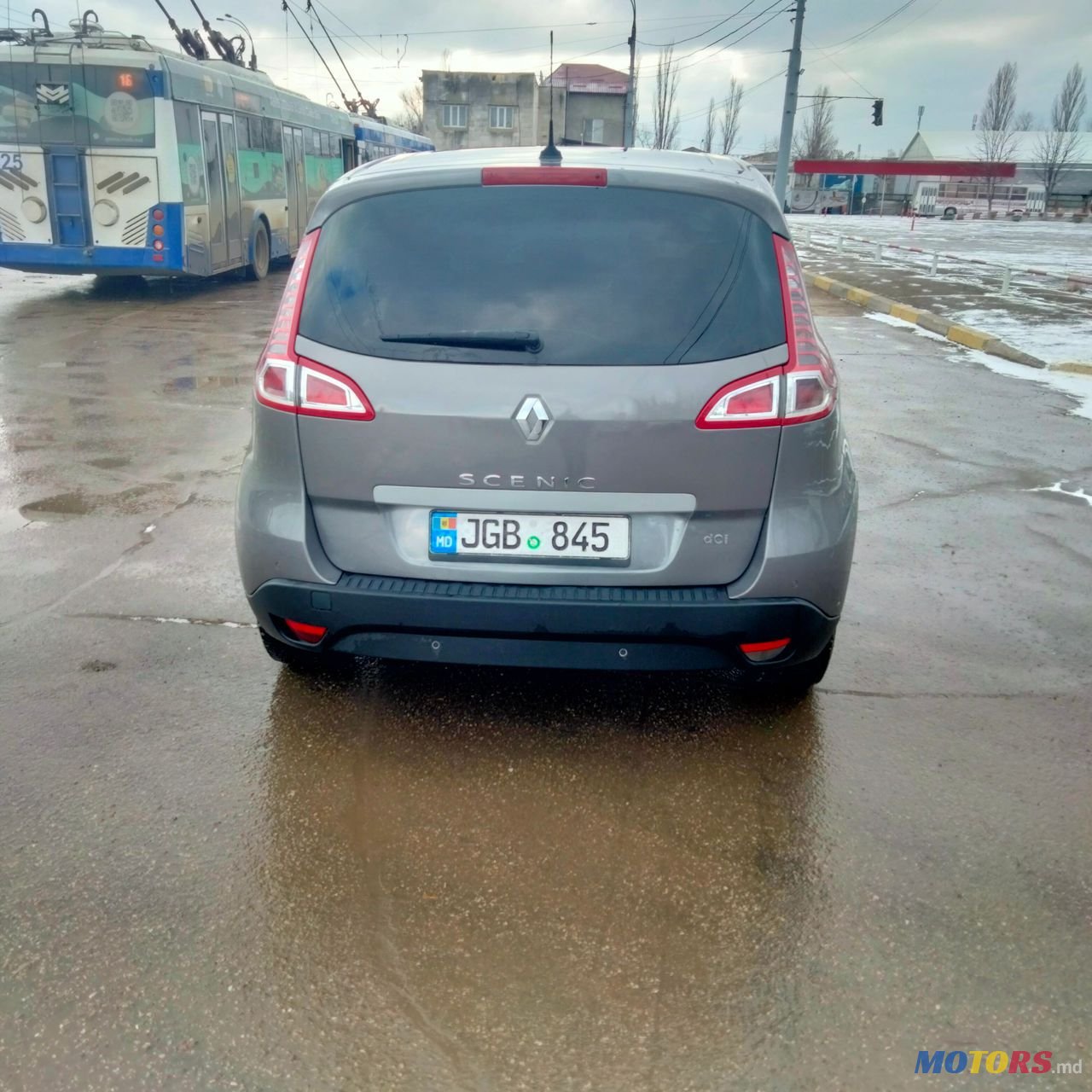 2011' Renault Scenic photo #4